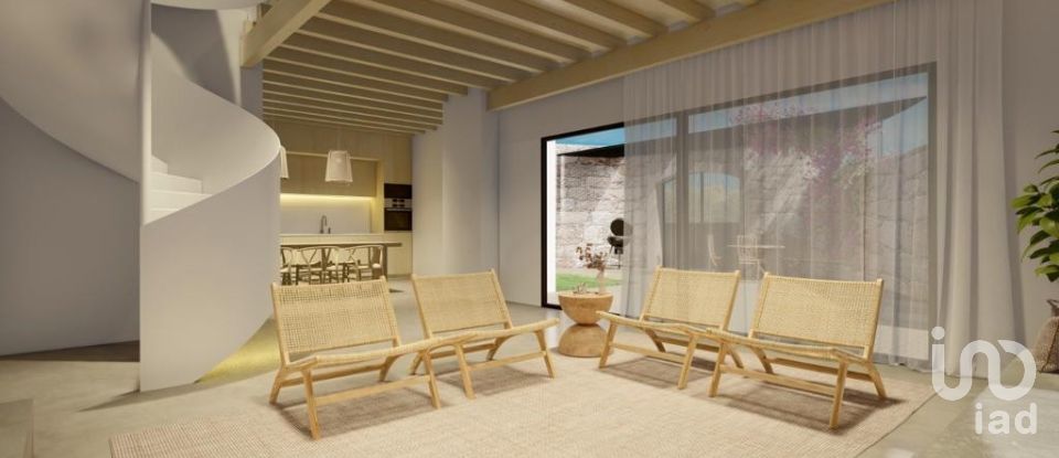 Maison de village T3 à Podentes de 181 m²