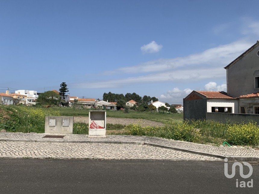 Land in Tornada e Salir do Porto of 277 m²