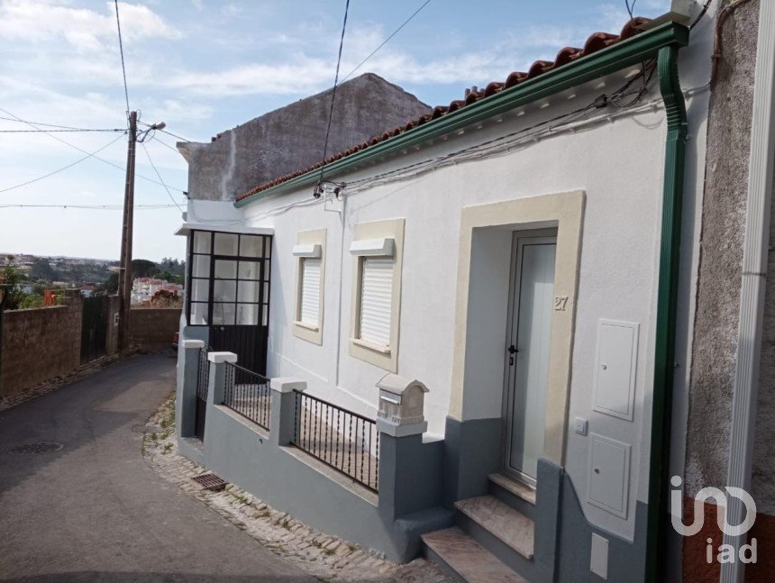 Maison T1 à Santa Clara e Castelo Viegas de 50 m²