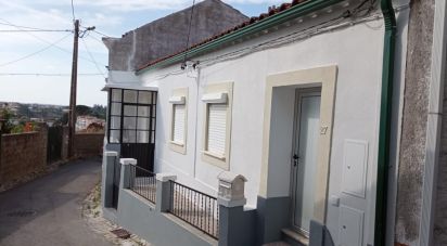Maison T1 à Santa Clara e Castelo Viegas de 50 m²