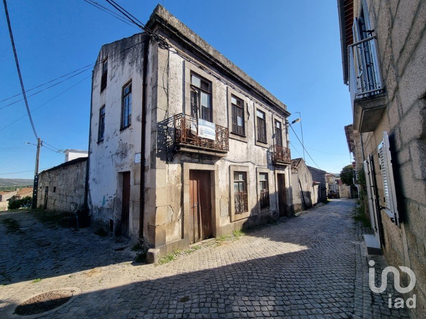 Traditional house T0 in Alverca da Beira/Bouça Cova of 260 m²