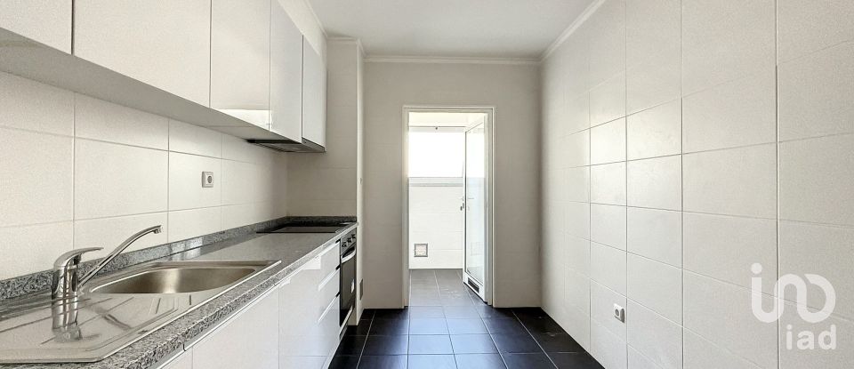 Apartment T2 in Caniço of 108 m²