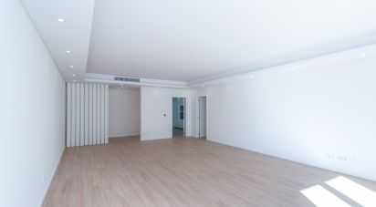 Apartment T3 in Ramada e Caneças of 161 m²