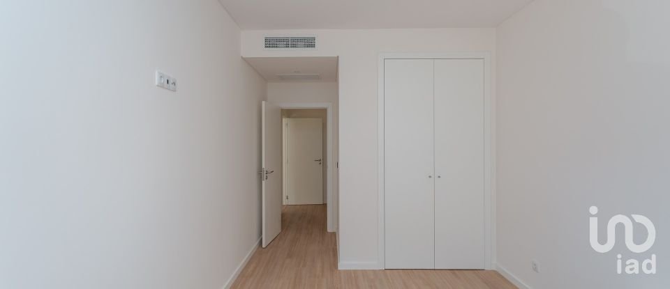 Apartment T3 in Ramada e Caneças of 161 m²
