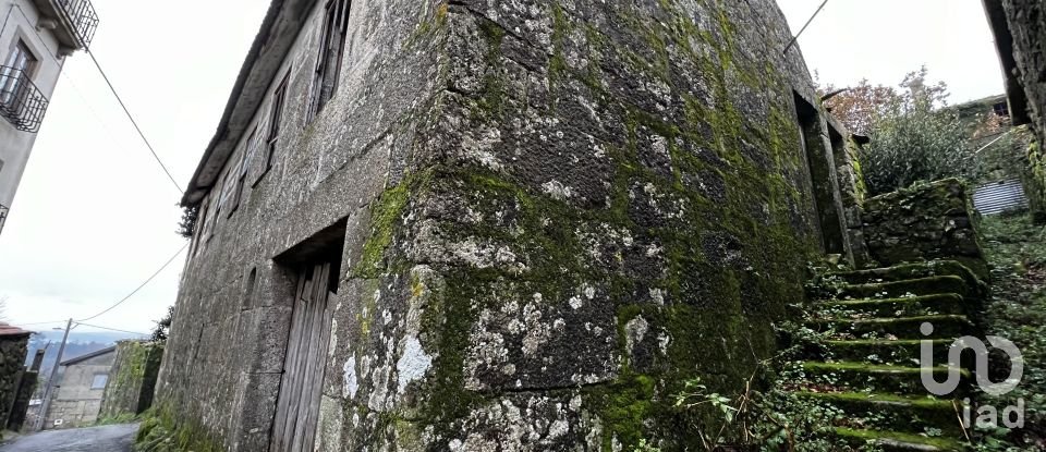 Maison de village T0 à São Vicente de Lafões de 296 m²