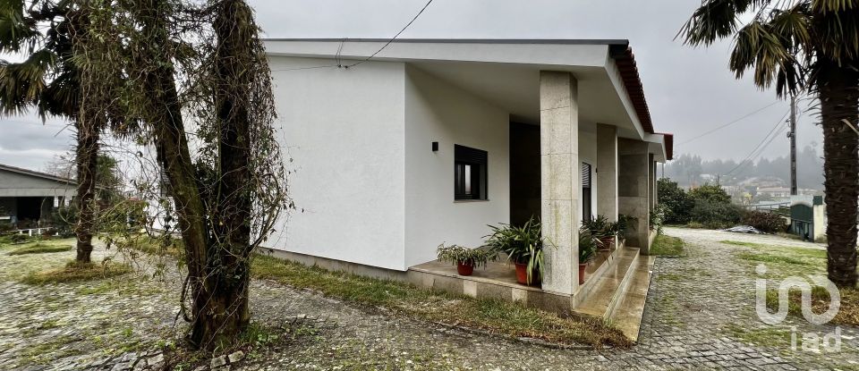Casa T4 em Oliveira de Frades, Souto de Lafões e Sejães de 284 m²