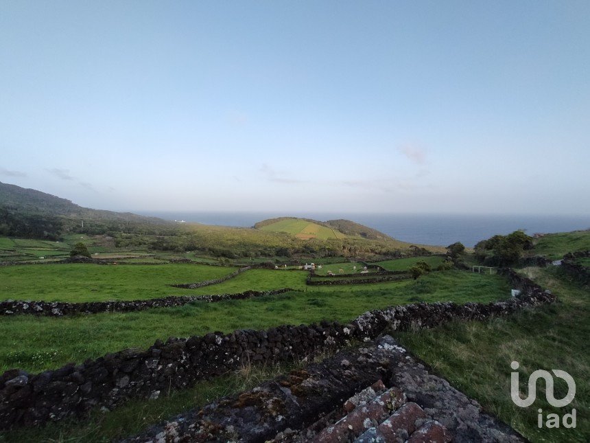 Maison rustique T3 à Piedade de 180 m²