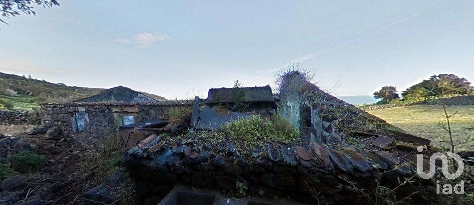 Maison rustique T3 à Piedade de 180 m²