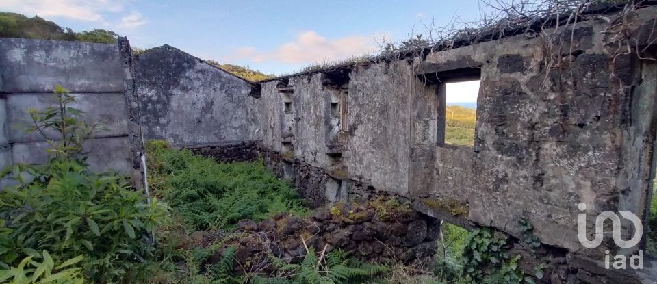 Maison rustique T3 à Piedade de 180 m²