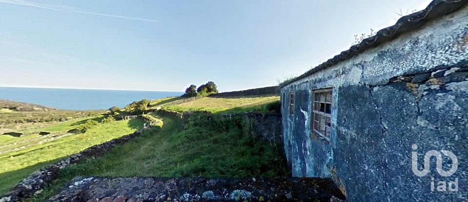 Maison rustique T3 à Piedade de 180 m²