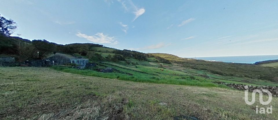 Maison rustique T3 à Piedade de 180 m²