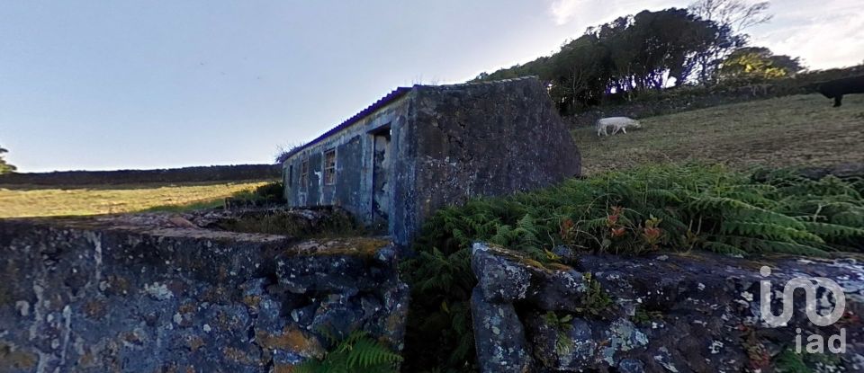 Maison rustique T3 à Piedade de 180 m²