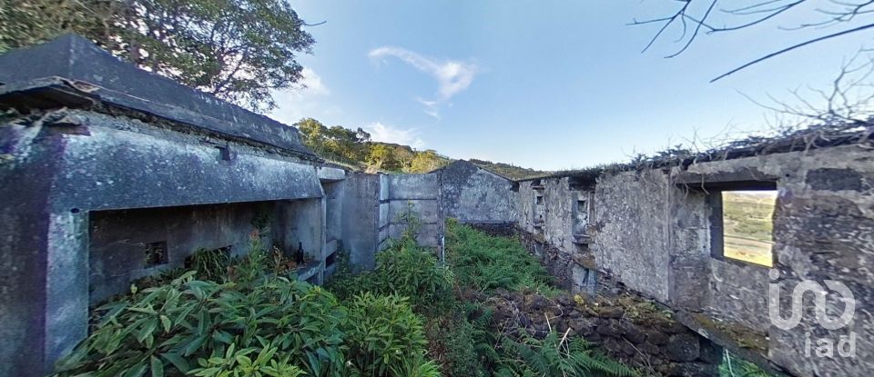 Maison rustique T3 à Piedade de 180 m²