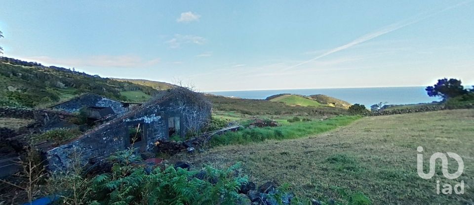 Maison rustique T3 à Piedade de 180 m²