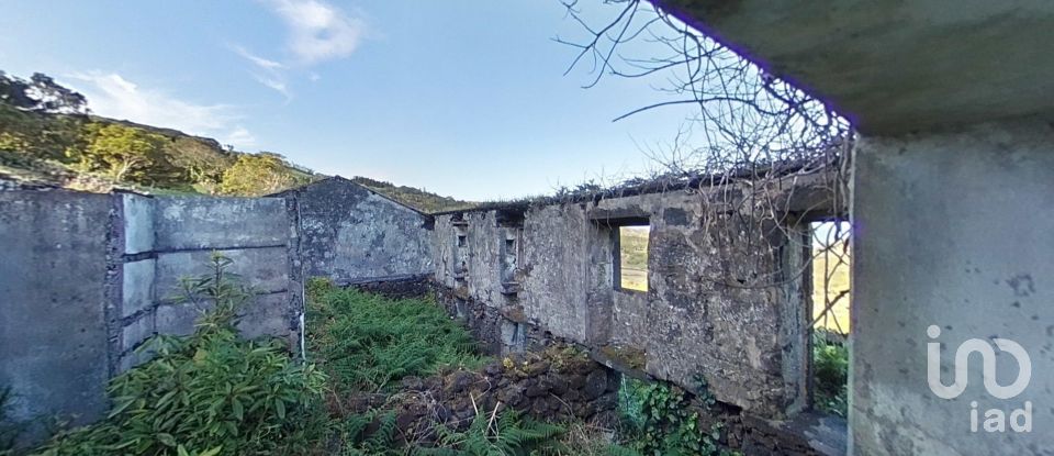 Maison rustique T3 à Piedade de 180 m²