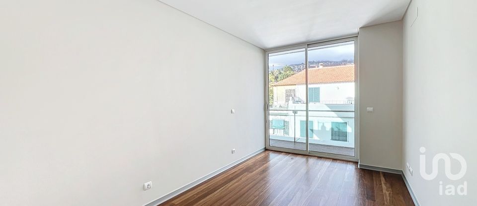 Apartamento T3 em Funchal (Sé) de 150 m²