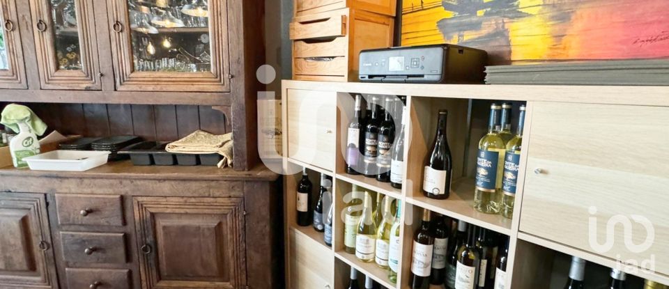 Shop / premises commercial in Faro (Sé e São Pedro) of 90 m²