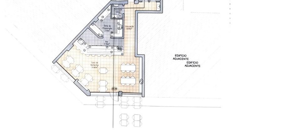 Shop / premises commercial in Faro (Sé e São Pedro) of 90 m²