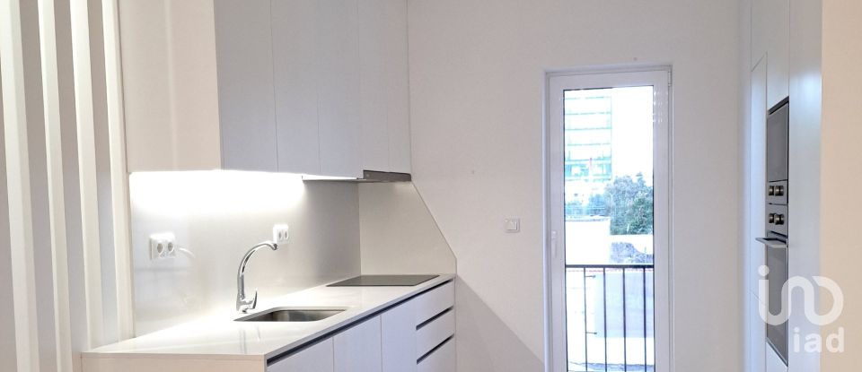 Apartamento T2 em Cedofeita, Santo Ildefonso, Sé, Miragaia, São Nicolau e Vitória de 92 m²