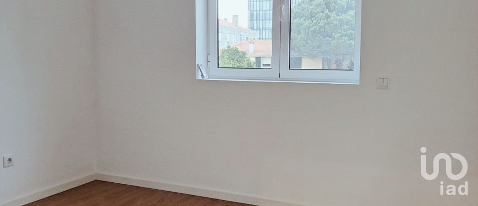 Apartamento T2 em Cedofeita, Santo Ildefonso, Sé, Miragaia, São Nicolau e Vitória de 92 m²