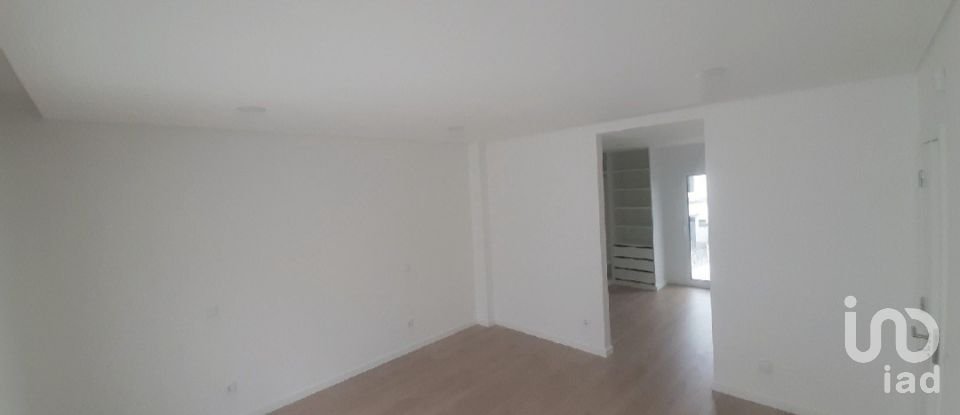 Apartment T3 in Amora of 120 m²