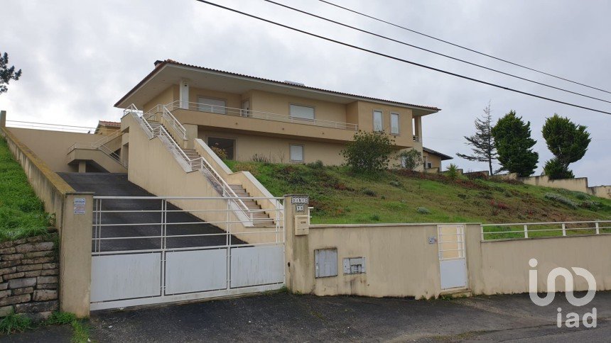 Casa / Villa T5 em Santa Catarina de 470 m²