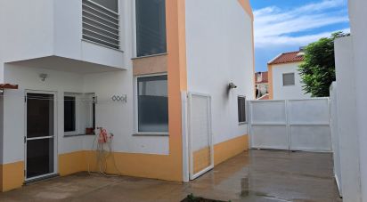 Casa T3 em Malagueira E Horta Das Figueiras de 105 m²