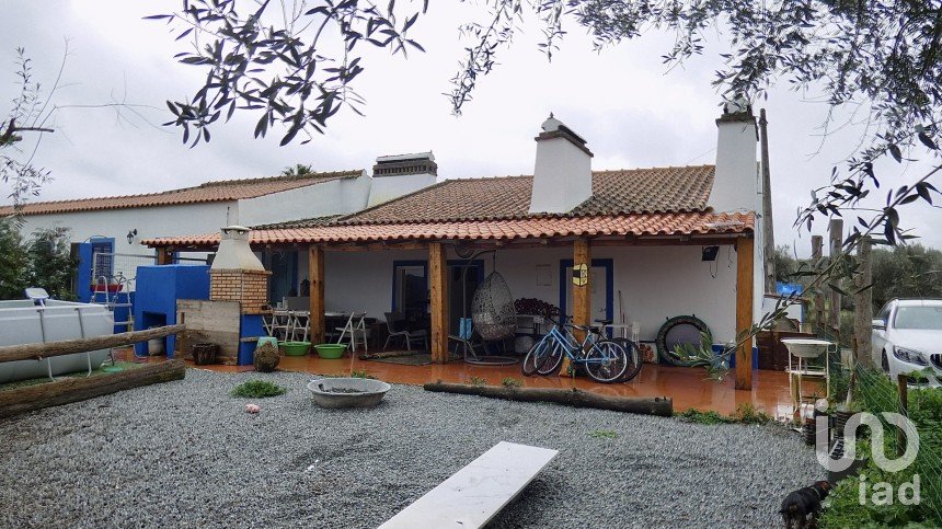 House T4 in Nossa Senhora da Vila, Nossa Senhora do Bispo e Silveiras of 140 m²
