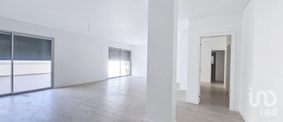 Apartment T4 in Santa Maria, São Pedro E Matacães of 179 m²