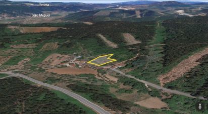 Terrain à São Miguel, Santa Eufémia e Rabaçal de 1 900 m²