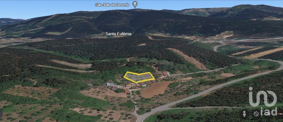 Terrain à São Miguel, Santa Eufémia e Rabaçal de 1 900 m²