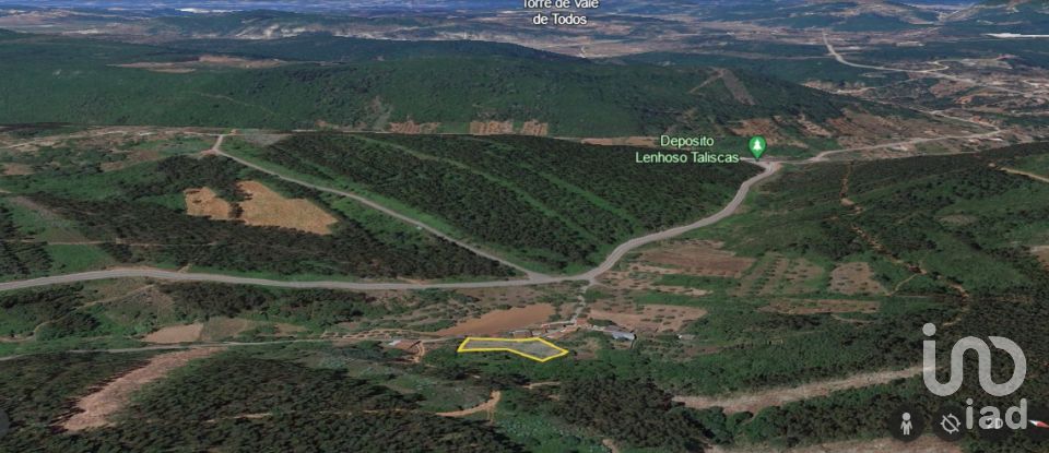 Terrain à São Miguel, Santa Eufémia e Rabaçal de 1 900 m²