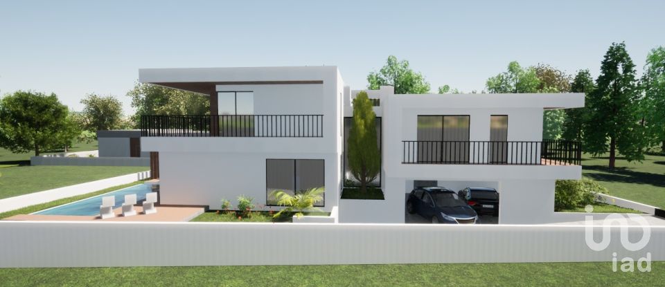 Habitação T4 em Azeitão (São Lourenço e São Simão) de 160 m²