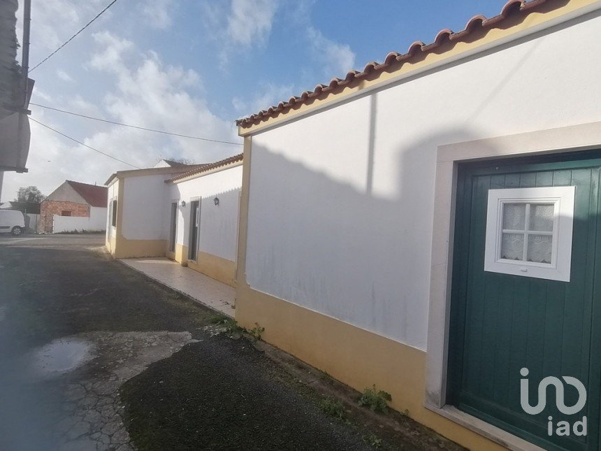 Village house T3 in Abitureiras of 460 m²