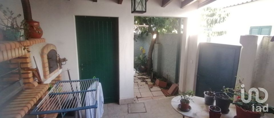 Maison de village T3 à Abitureiras de 460 m²