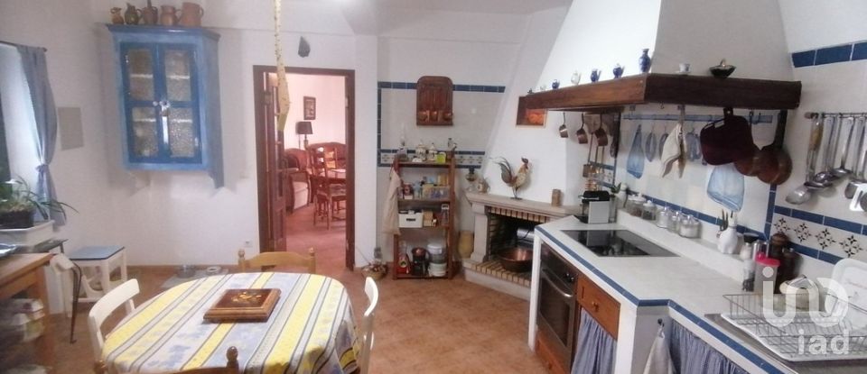 Maison de village T3 à Abitureiras de 460 m²