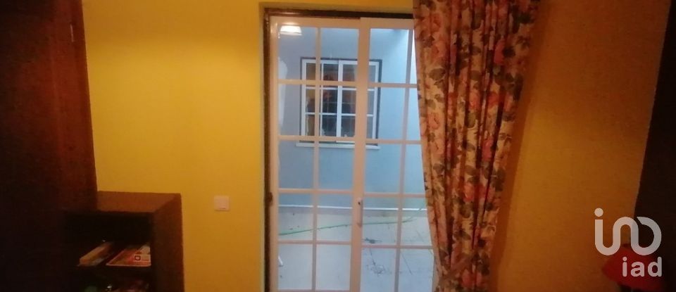 Maison de village T3 à Abitureiras de 460 m²