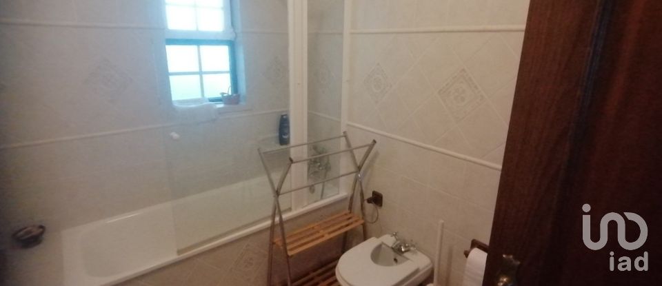 Maison de village T3 à Abitureiras de 460 m²