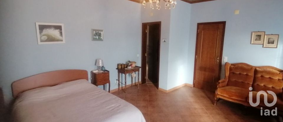 Maison de village T3 à Abitureiras de 460 m²