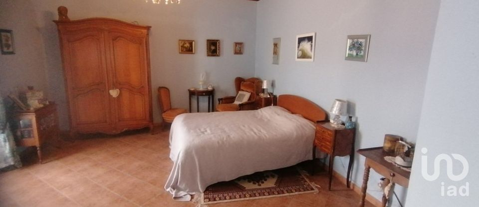 Maison de village T3 à Abitureiras de 460 m²