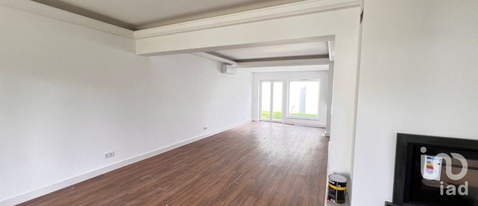 Maison T3 à Alcabideche de 250 m²