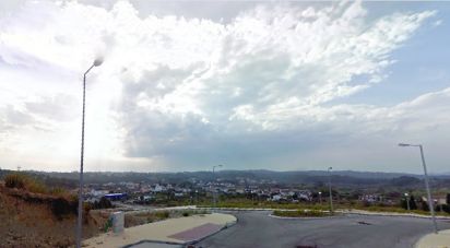 Terrain à Cernache de 485 m²