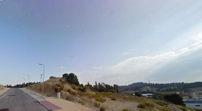 Terrain à Cernache de 485 m²