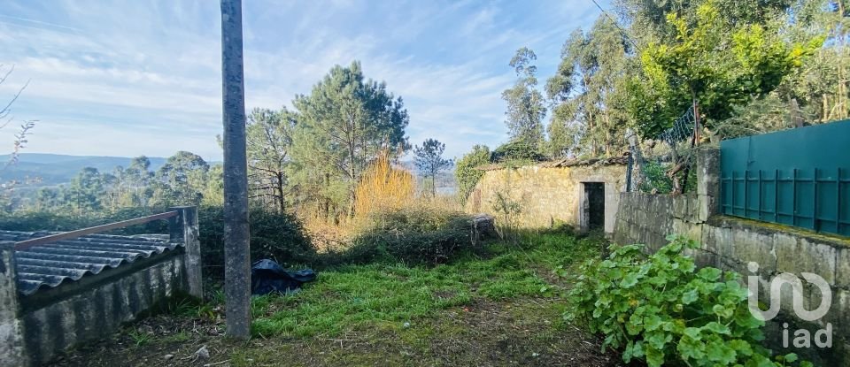 Maison de village T0 à Gondarém de 357 m²