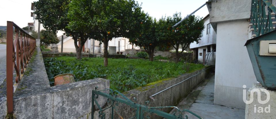 Maison traditionnelle T3 à Espinhal de 296 m²