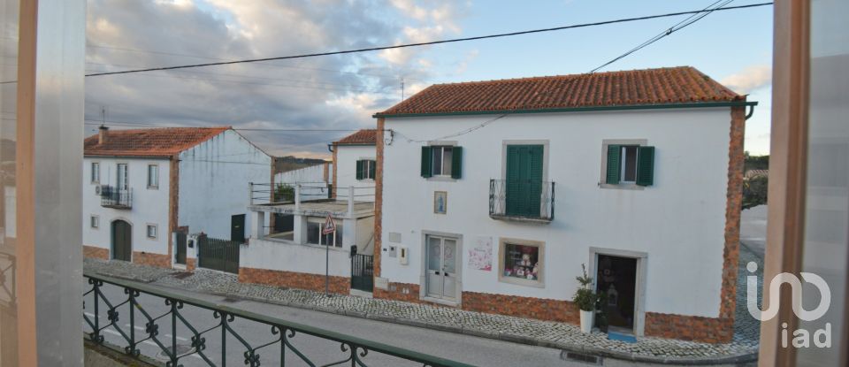 Maison traditionnelle T3 à Espinhal de 296 m²