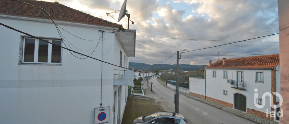 Maison traditionnelle T3 à Espinhal de 296 m²