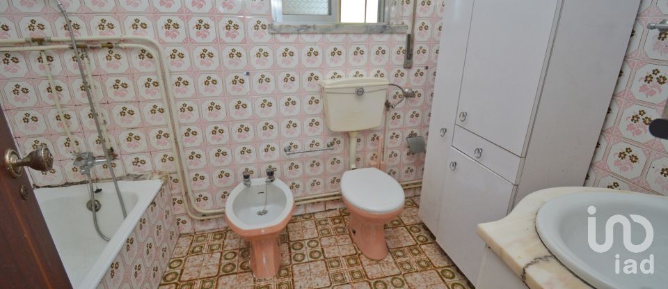 Maison traditionnelle T3 à Espinhal de 296 m²