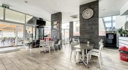 Shop / premises commercial in São Martinho of 800 m²