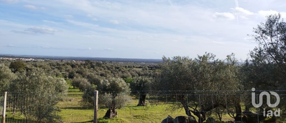 Land in Corval of 106,000 m²